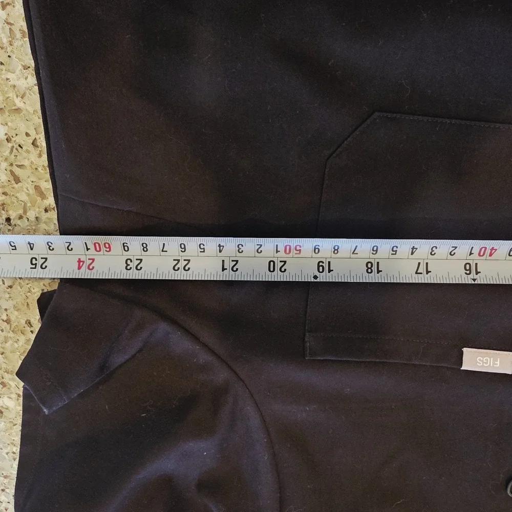 Figs Scrub Uniform Shirt Sz Large Adult Shirt‎ Sleeve Casual Work. D108